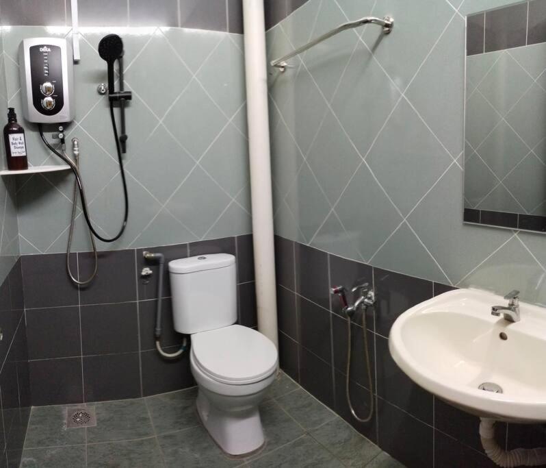 6243 Sbn Jaya # U Rumah percutian